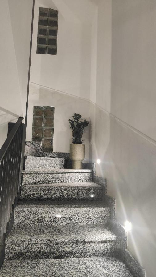 Novara Bagian luar foto
