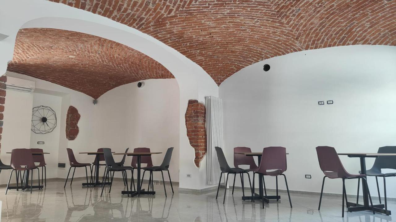 Novara Bagian luar foto