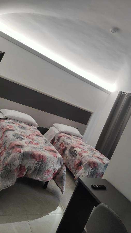 Novara Bagian luar foto