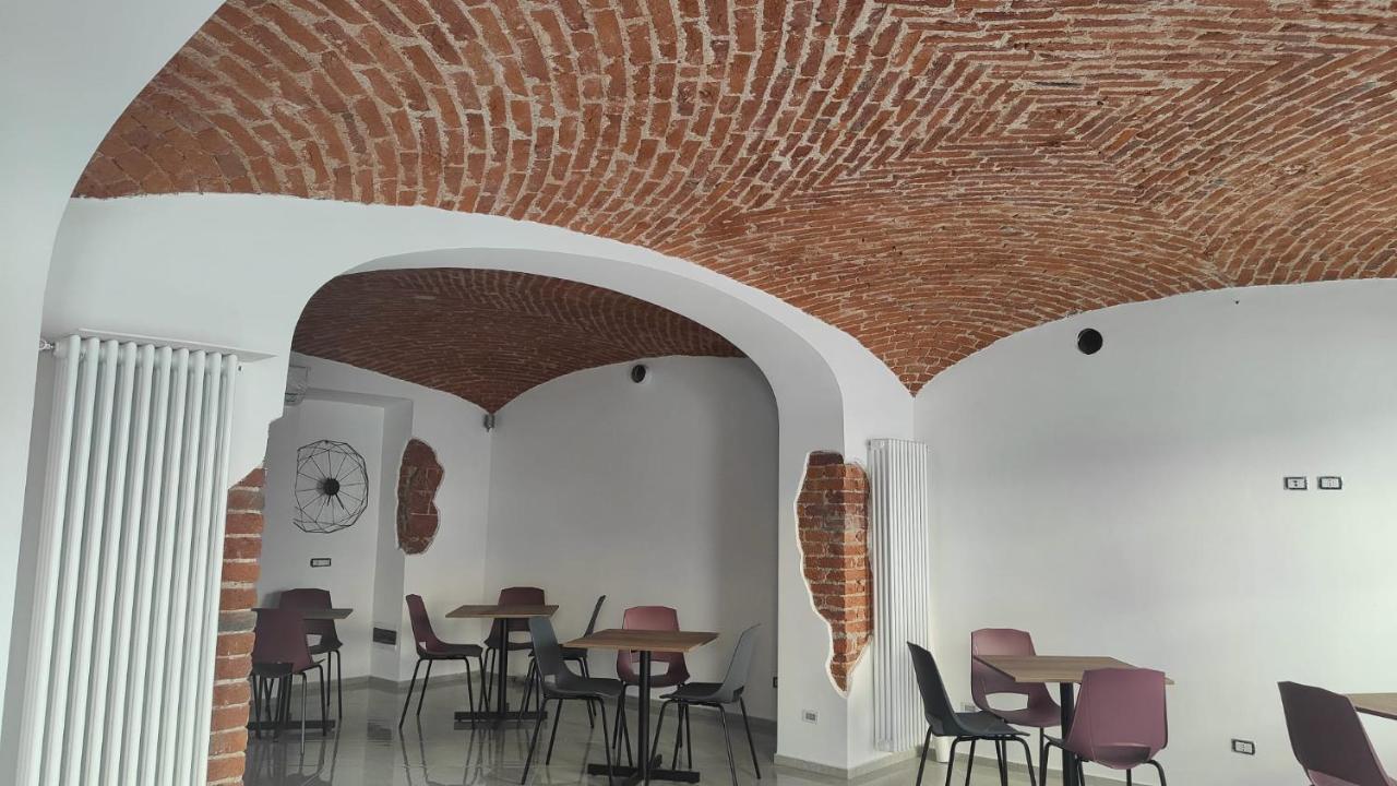 Novara Bagian luar foto